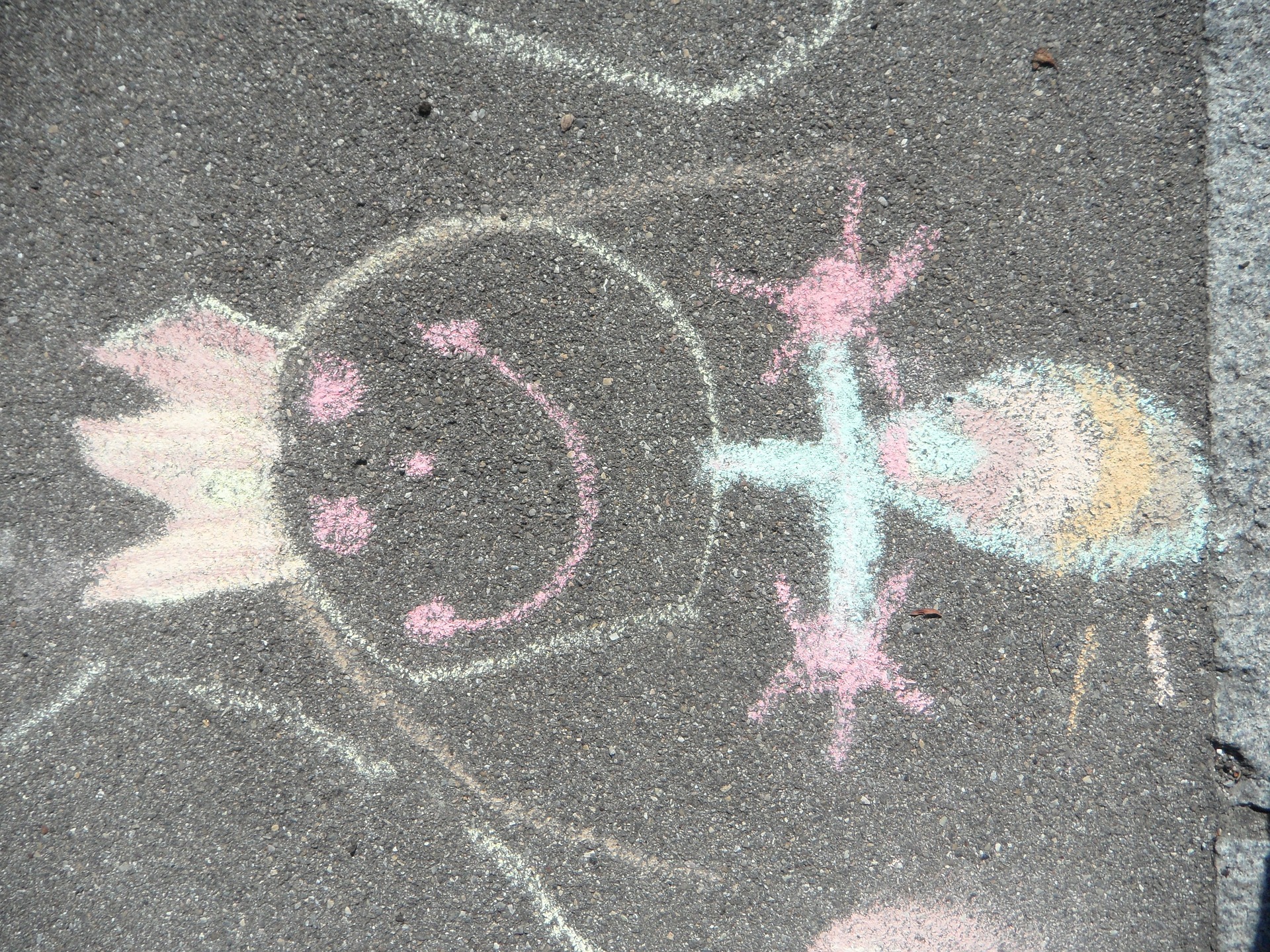 Child's drawing in chalk