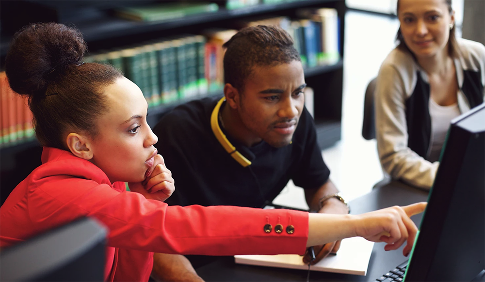 Researchers young people with computer