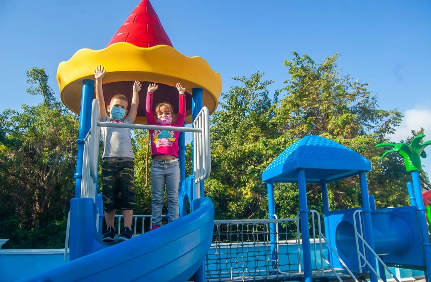 Gwasanaethau Ieuenctid Caerdydd – Gwyliau Ysgol